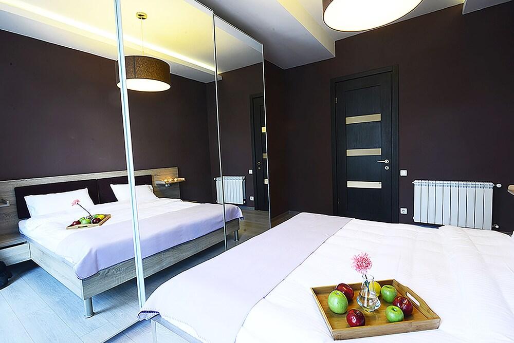 Proper Apartments Ingorokva