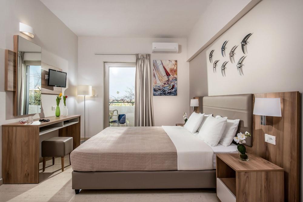 Marianthi Apartments by Estia