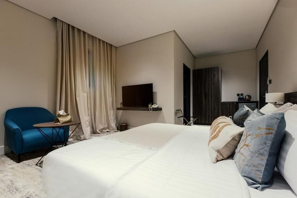 Viola Gardens Residence Serviced Apartments