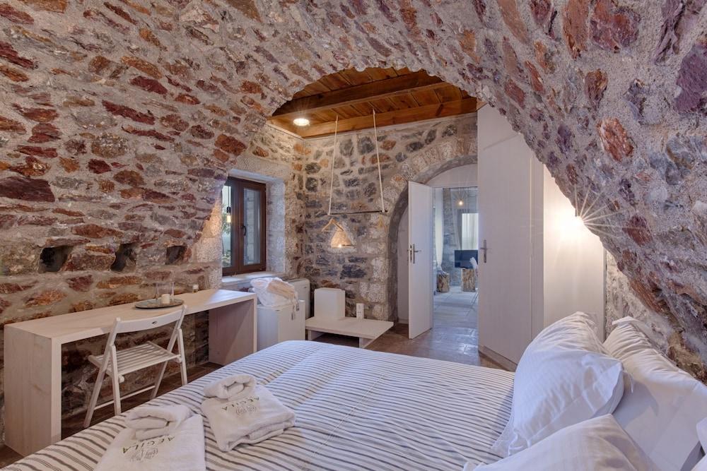 Aegila Boutique Hotel