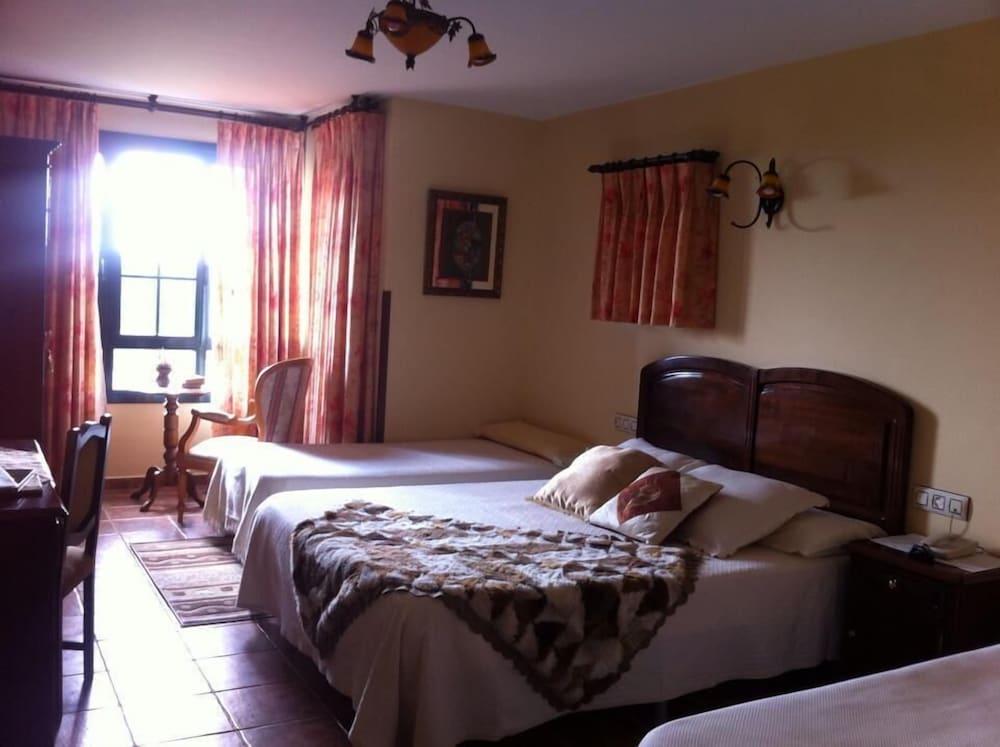 Hotel Rural La Figar