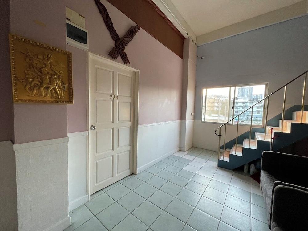 OYO 75486 Anna Residence Jomtien