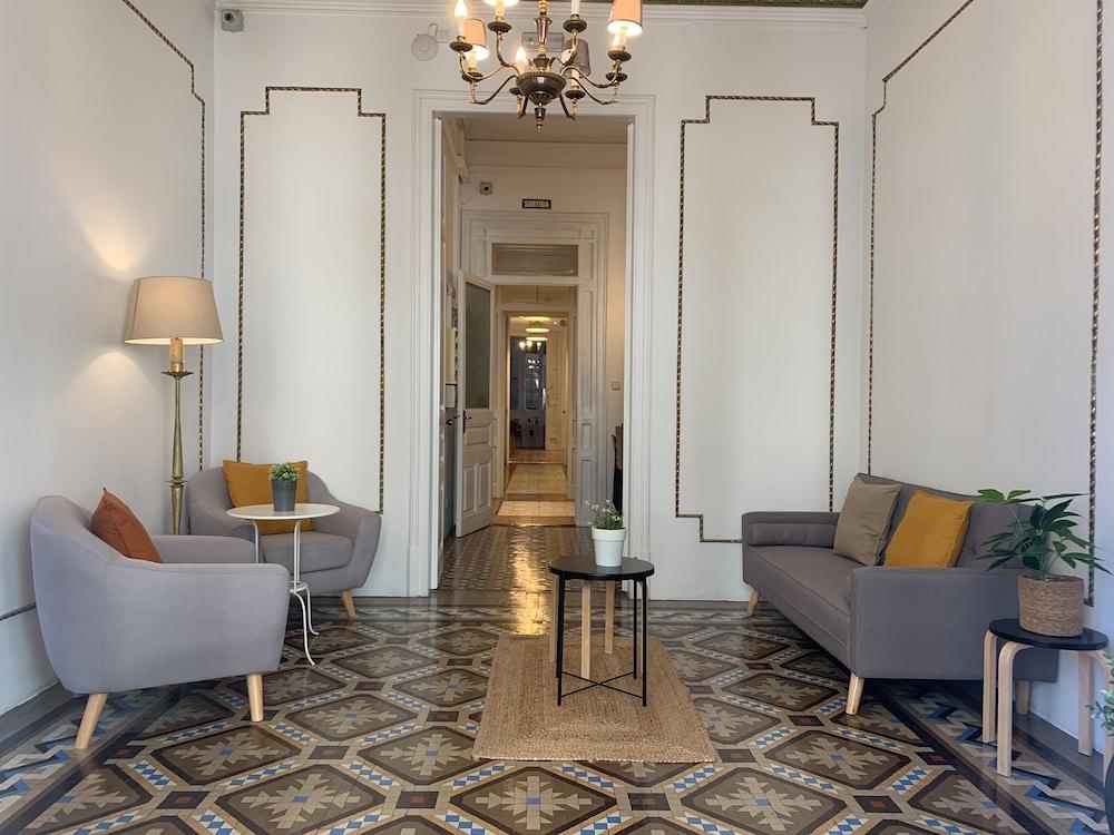 CoImpact Coliving - Hostel