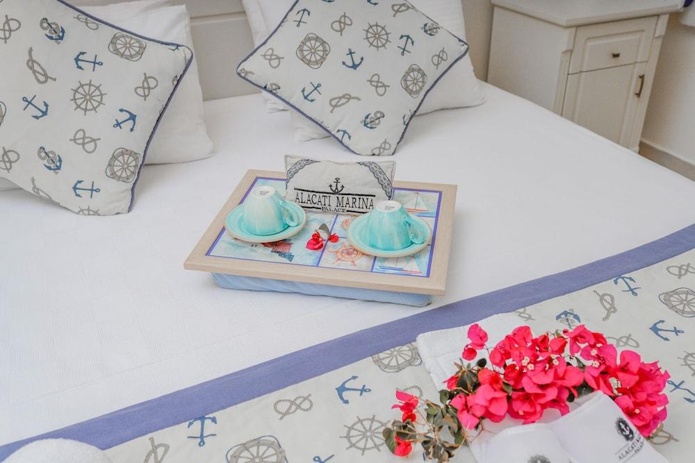 Alacati Marina Palace Otel