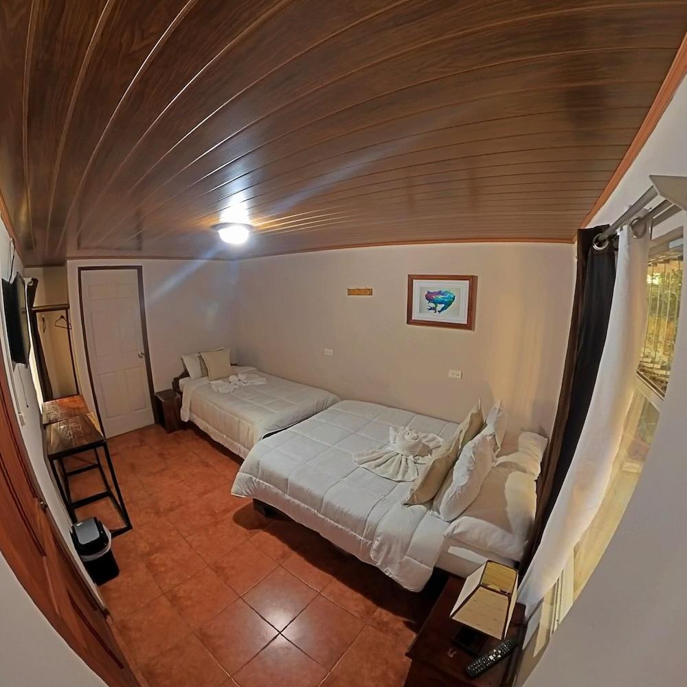 Casa Jungle Monteverde Bed & Breakfast