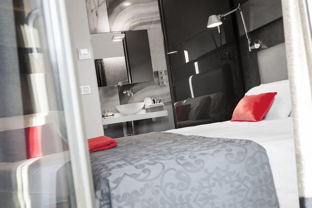 Villa Birdie Boutique