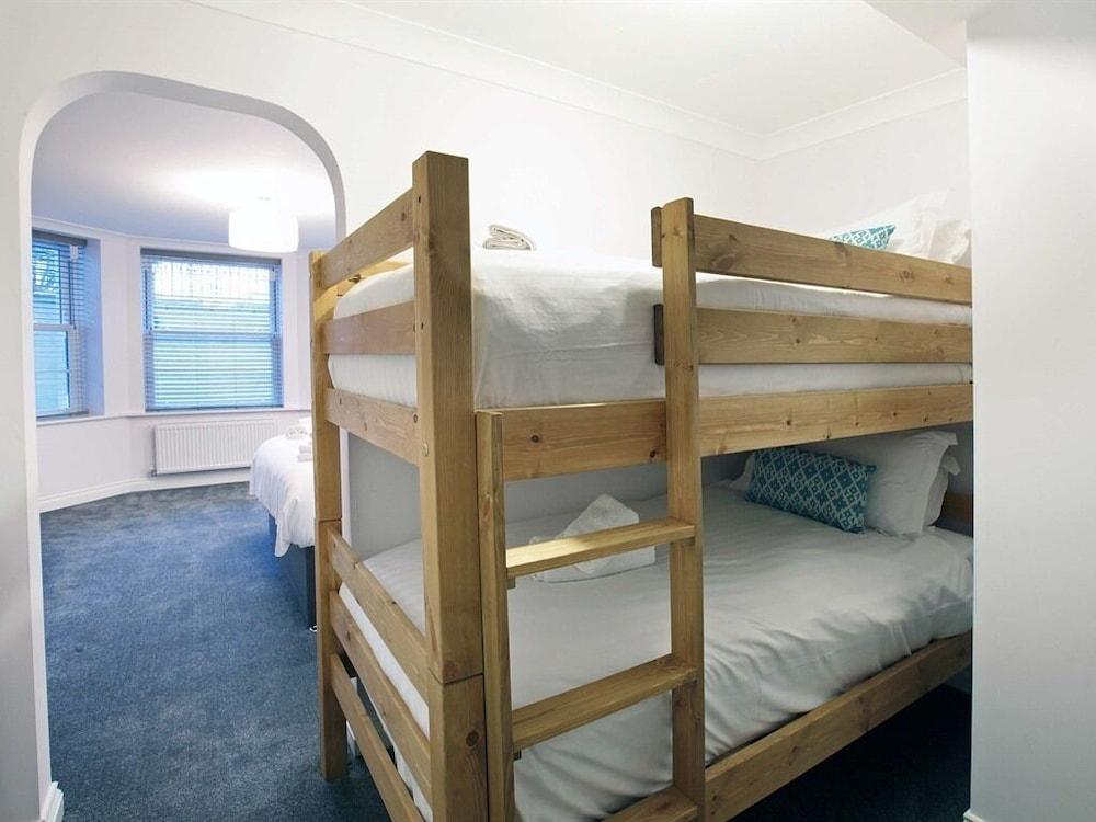 Austen's Luxury Apartments