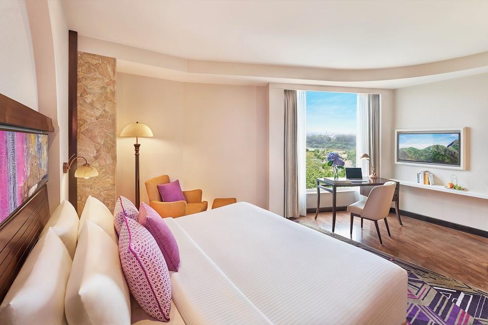 Vivanta Jammu City Centre