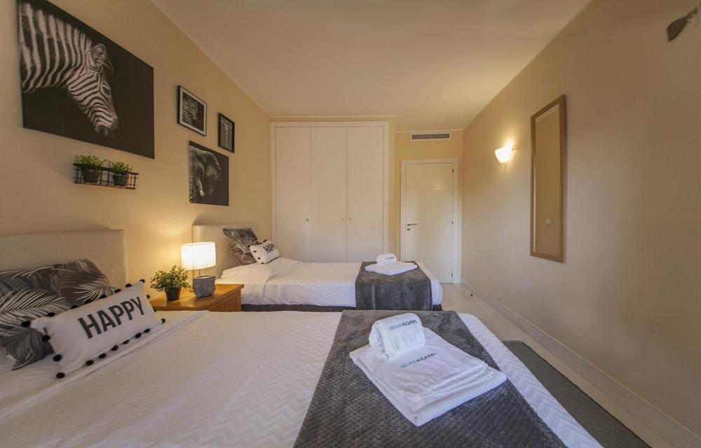 B02 - Fantastic Apartment With Pool Almost On The Sandy Beach by DreamAlgarve