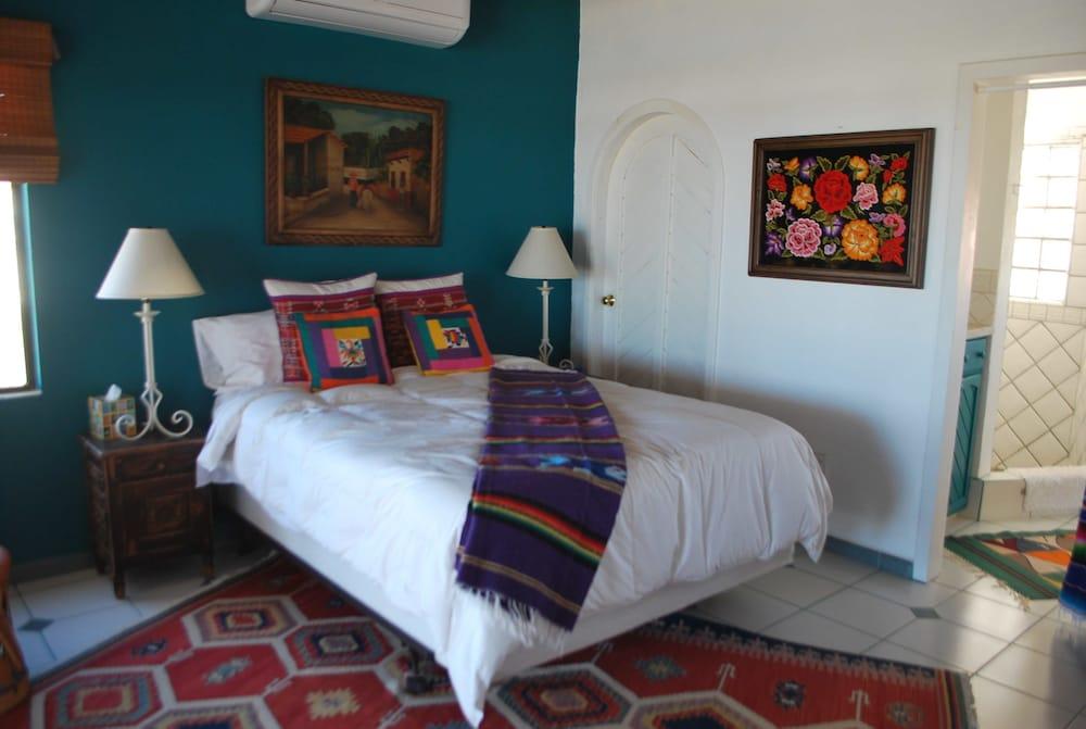 Casa de los Perros by Kivoya