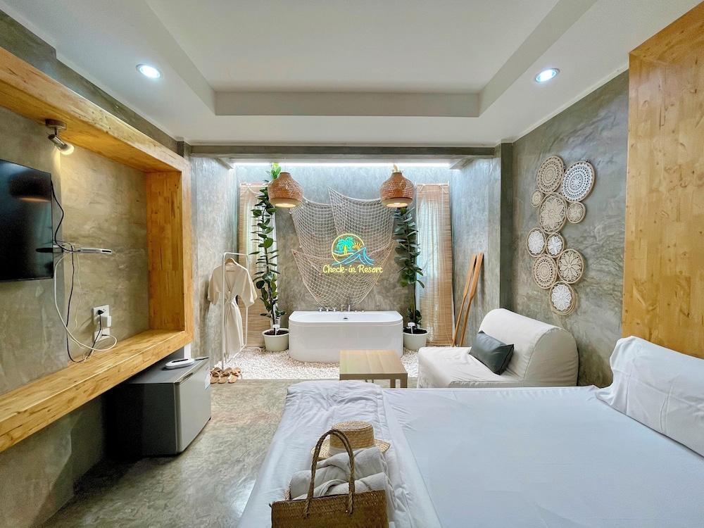 Check-in Resort Koh Larn