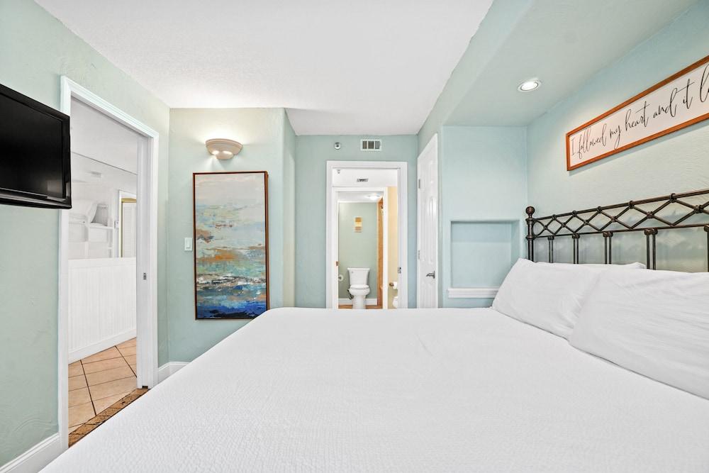 SunDestin Beach Resort by Panhandle Getaways