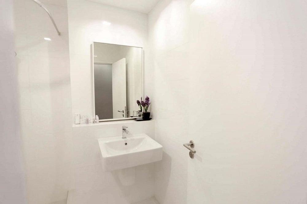 Sleep Box by Miracle