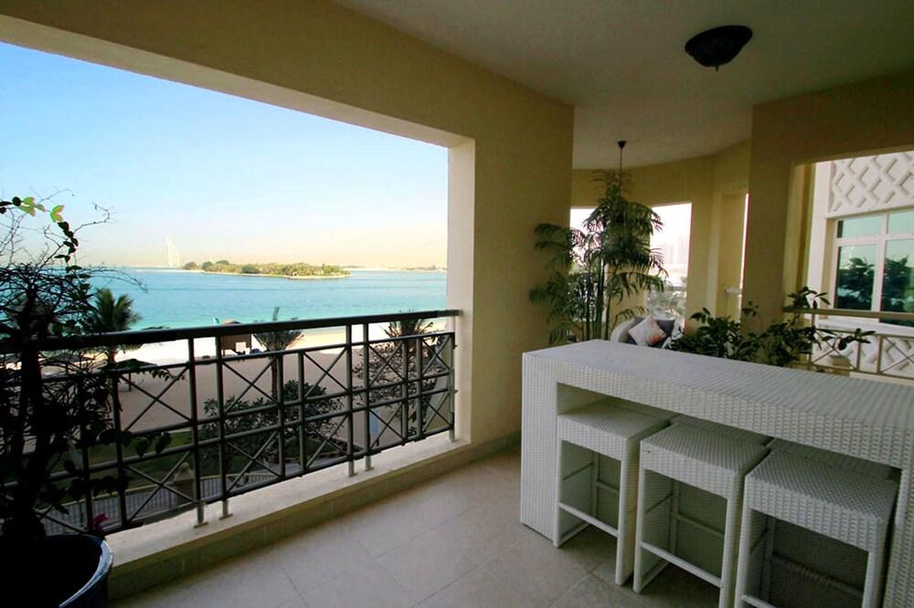 E&T Holiday Homes - Al Hatimi