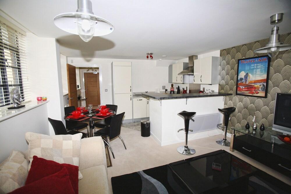 Flexi-lets Wallis Square