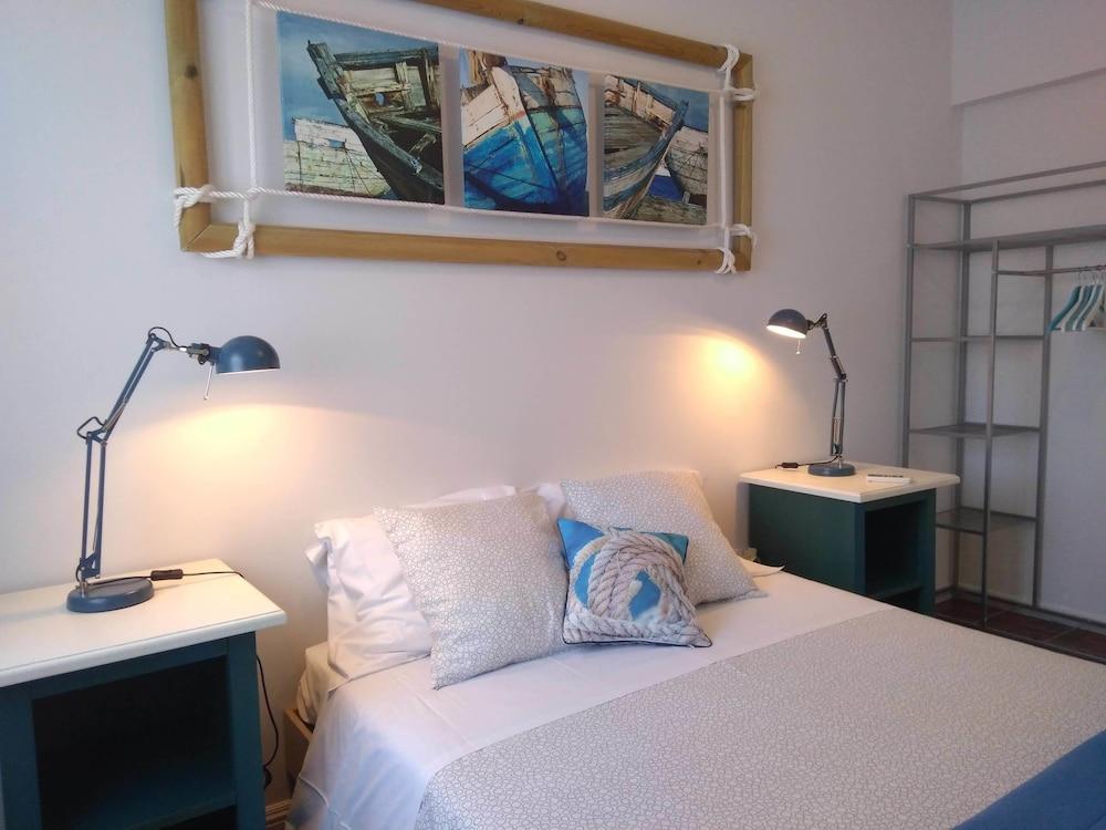 Roaz de Bandeira House