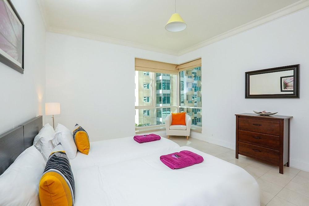 Kennedy Towers - Mesk Tower