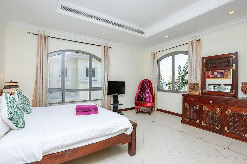 E&T Holiday Homes - Frond C Villa