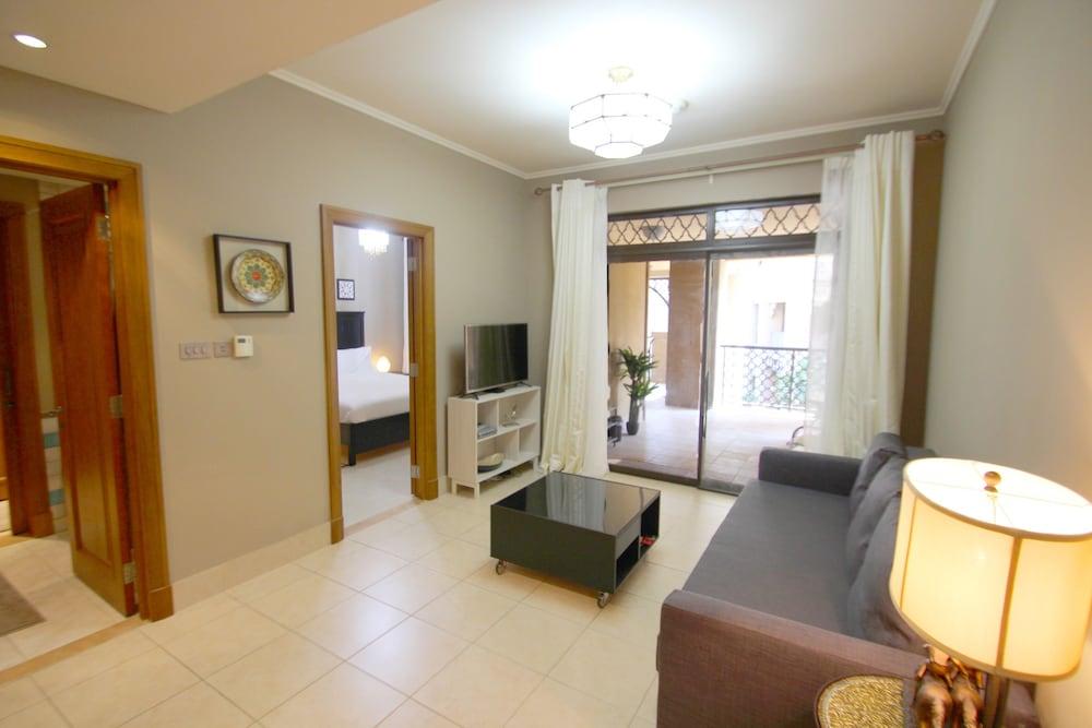 Kennedy Towers - Reehan 8