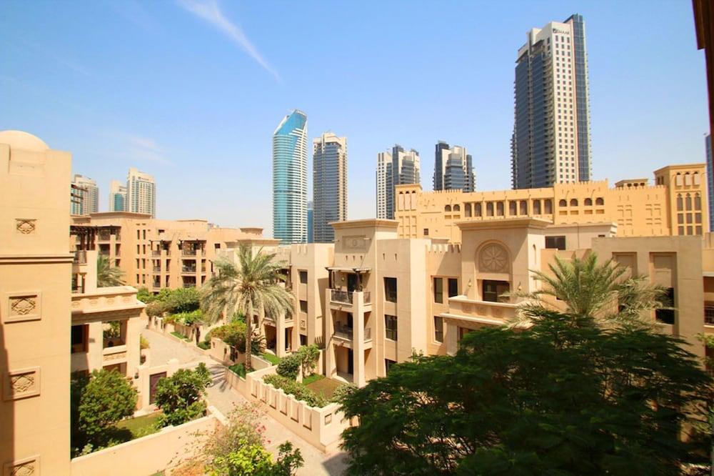 Kennedy Towers - Miska 4