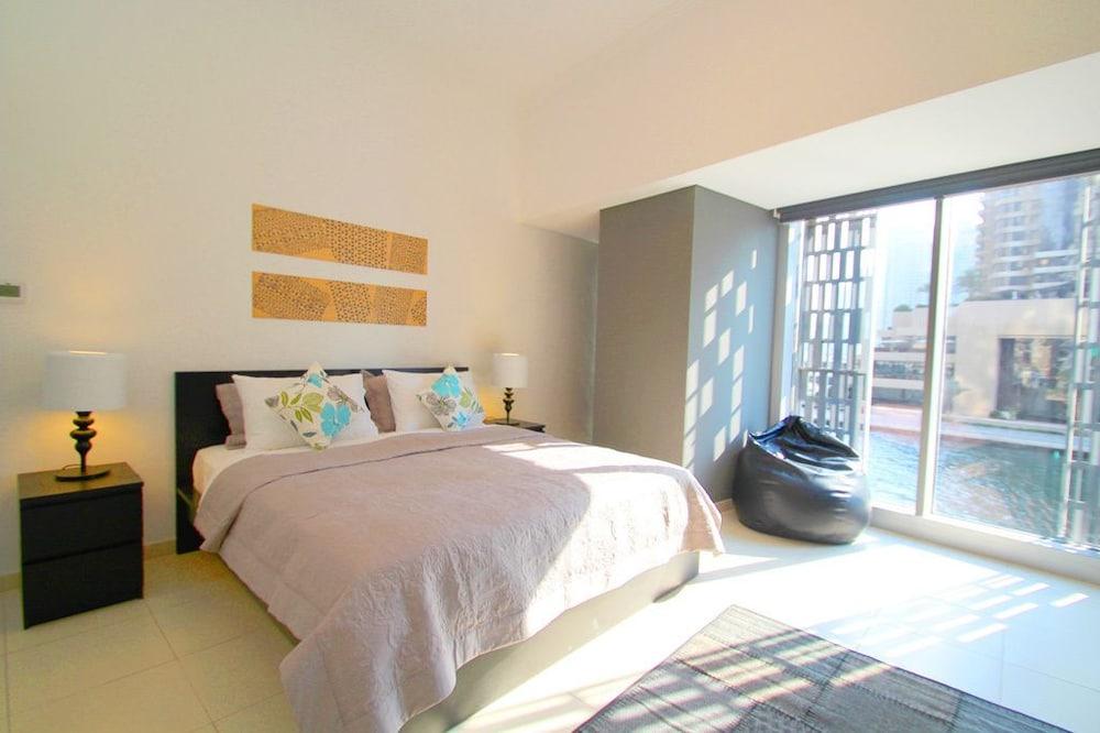 Kennedy Towers - Cayan Tower