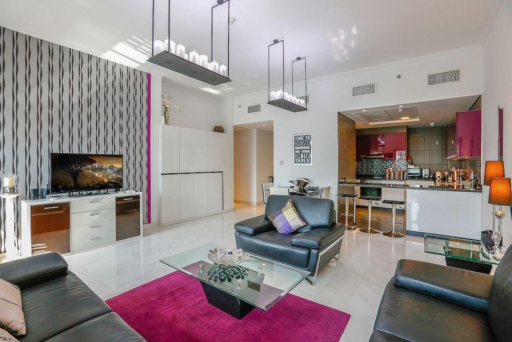 Kennedy Towers - Cayan Tower