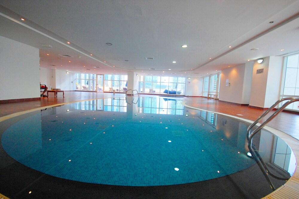 Kennedy Towers - Dubai Arch