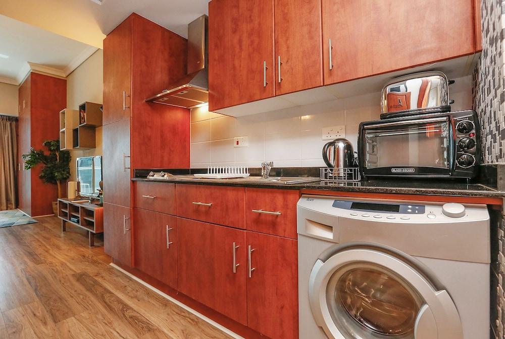 Kennedy Towers - Lake Terrace