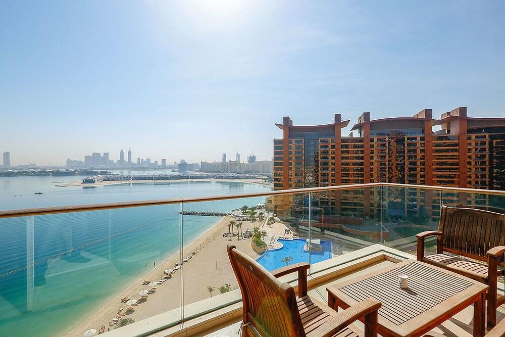 Kennedy Towers - Tiara Diamond