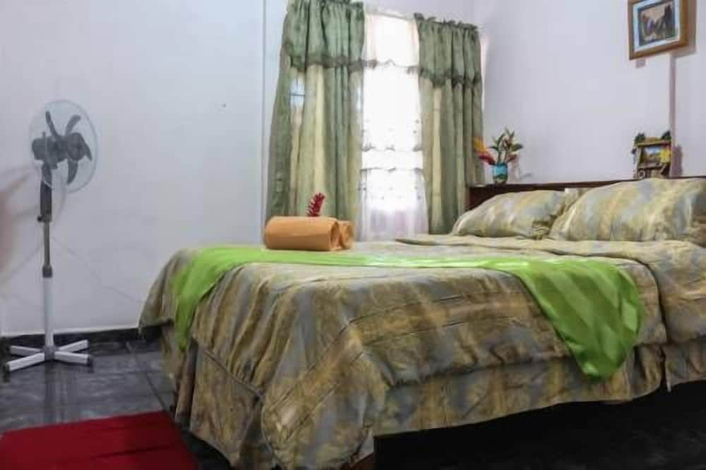 Hostel Arenal Sunrise