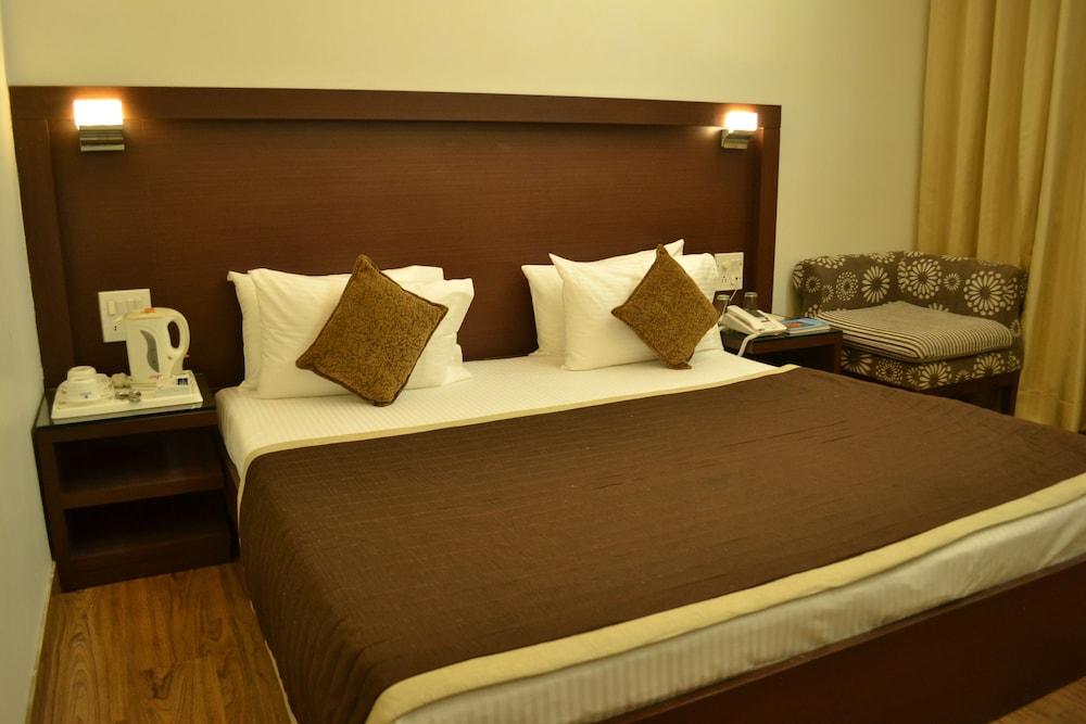 Hotel Haris MG Road Gurugram