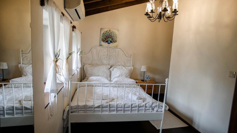 Firuze Alaçatı Otel Meyhane