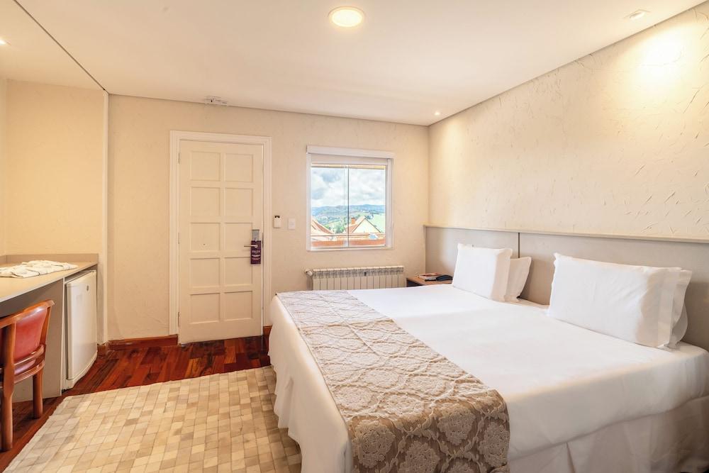 Chris Wellness Resort Hotel