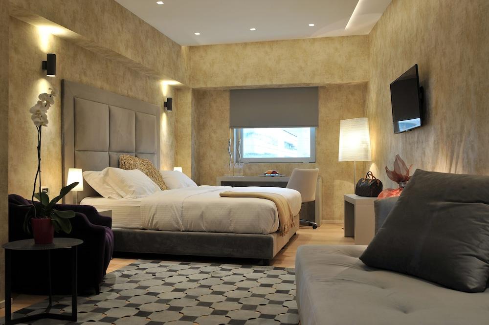 Athenaeum Grand Hotel