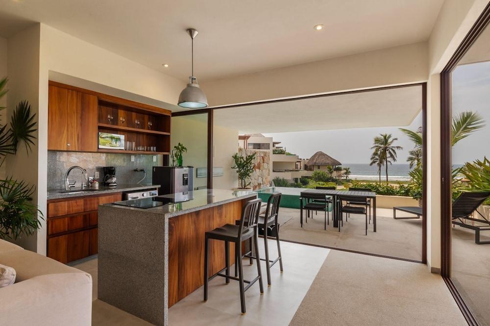 Marea Beachfront Villas