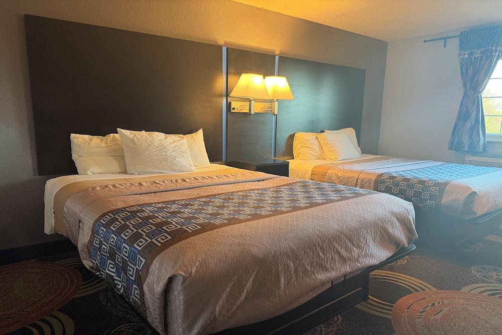 Coratel Inn and Suites by Jasper Stillwater