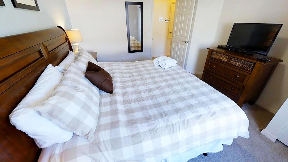 Lucaya Vacation Homes