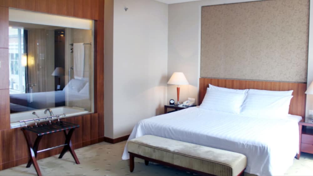 Hotel Paris Pan-Island