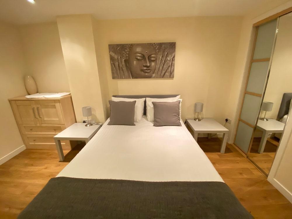 The Heights - River and City View