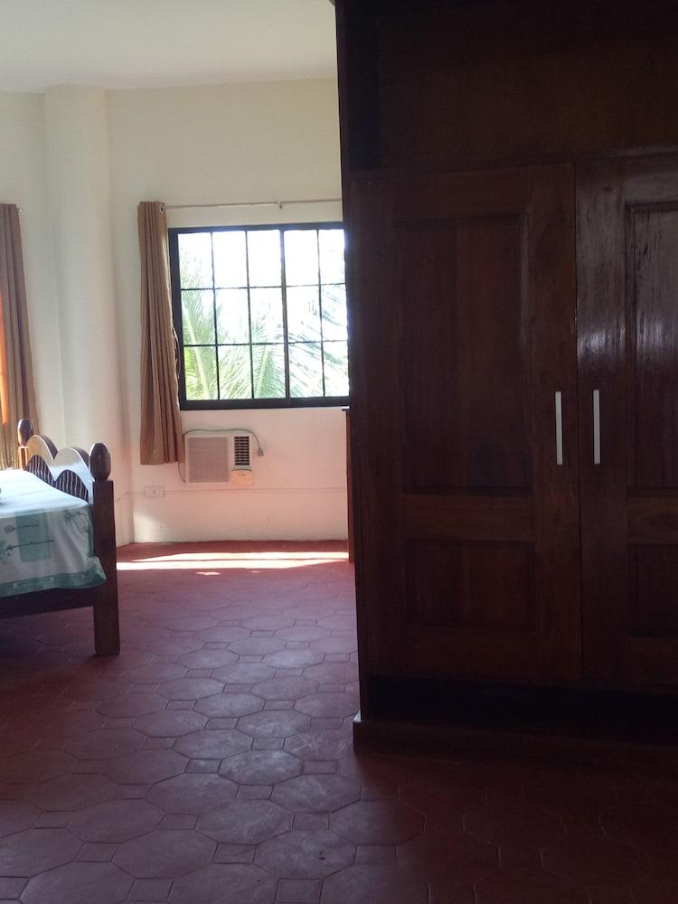 Kiwi's Hidden Resort