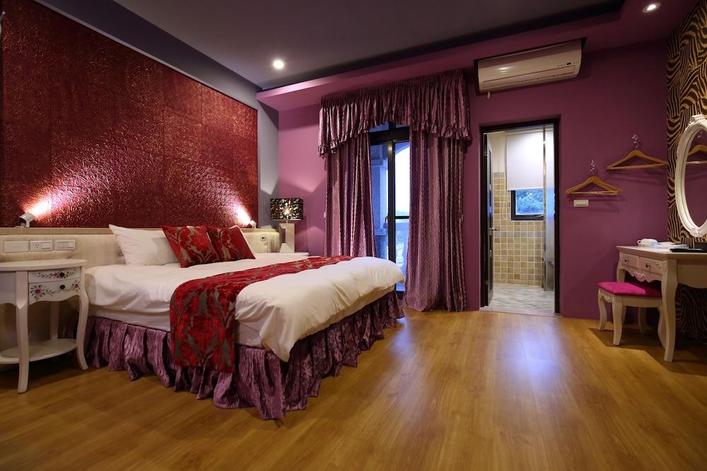 Holland Windmill B & B