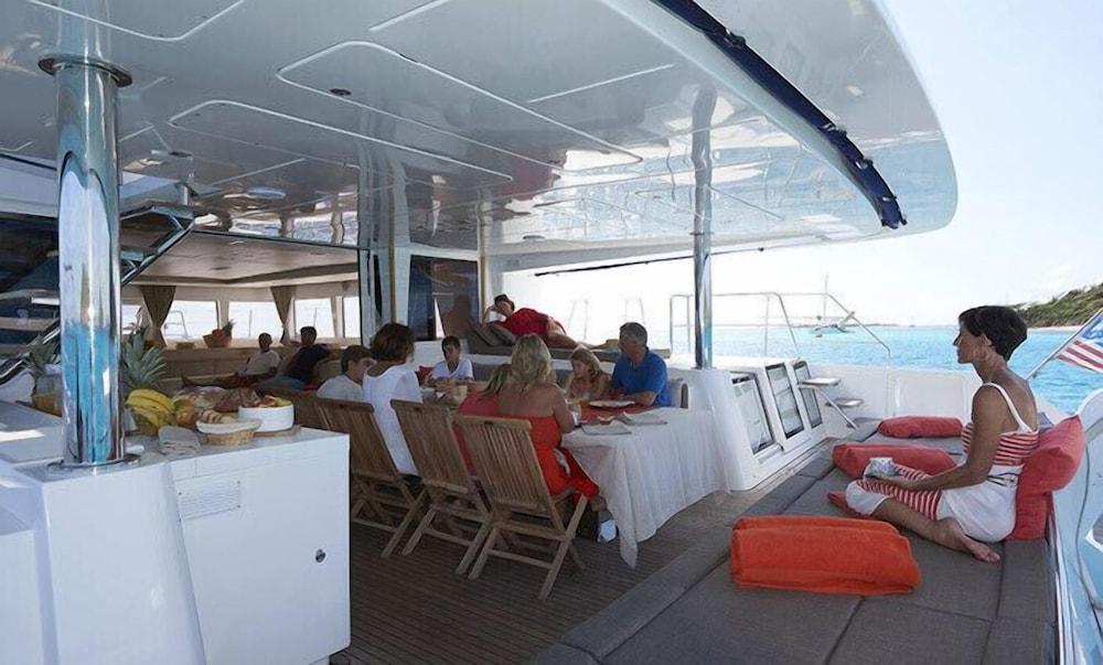 Dream Yacht Charter Private Crewed Yacht