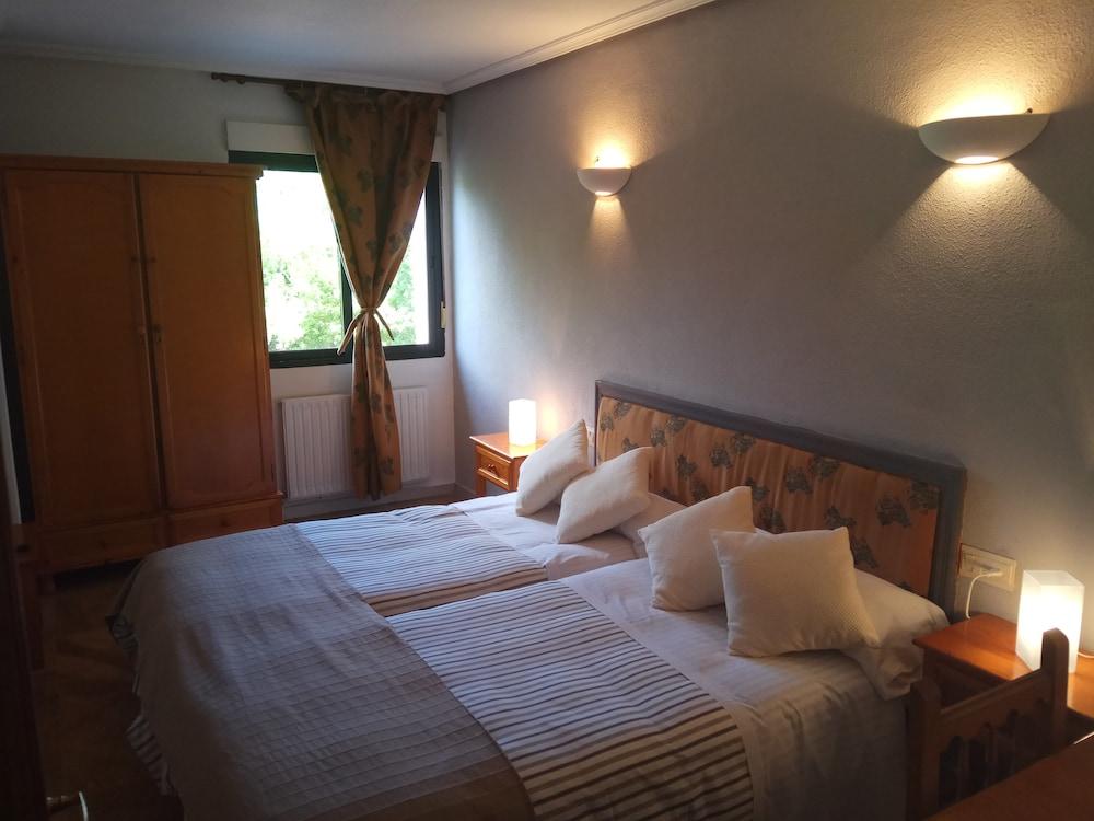 Las Cavenes del Cabaco