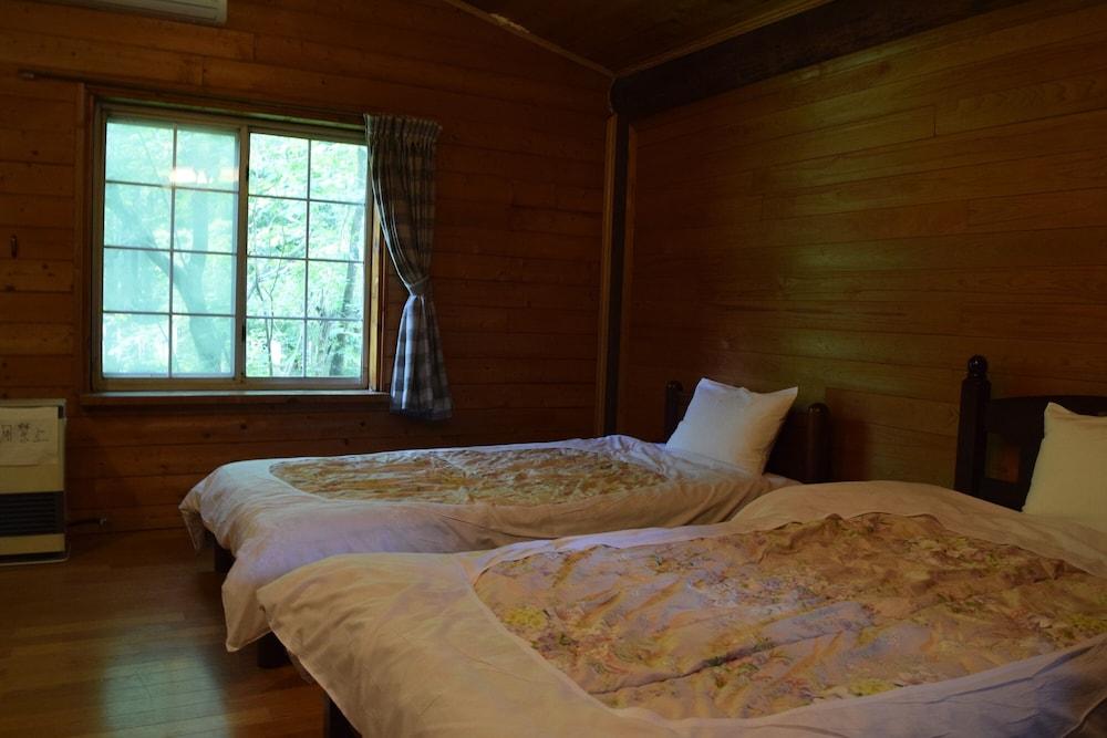 Canadian Village Goryu