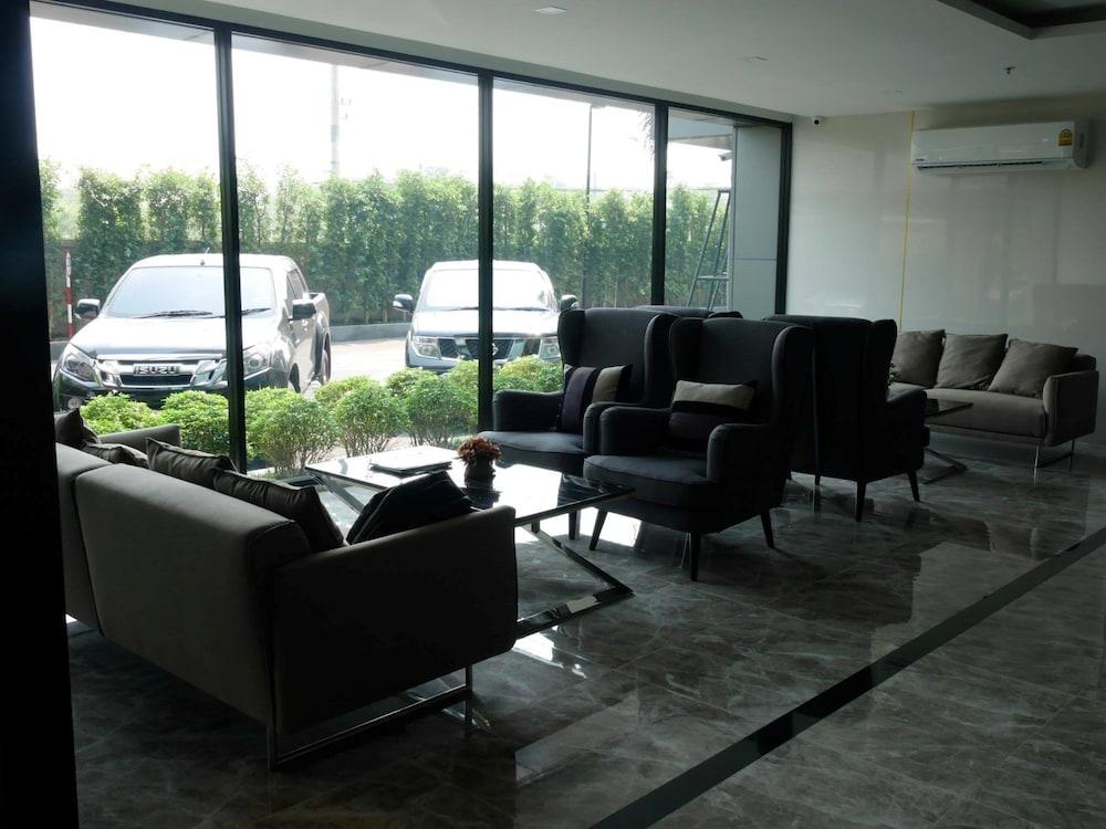 The Heaven at Star Hill Condo