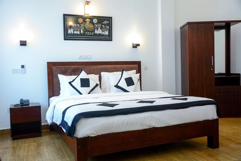 Villa Tissa Beach Resort