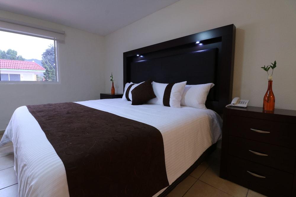 Hotel Misión Express Saltillo