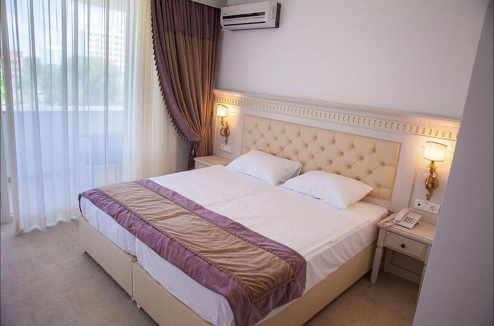 Hotel Sulina International