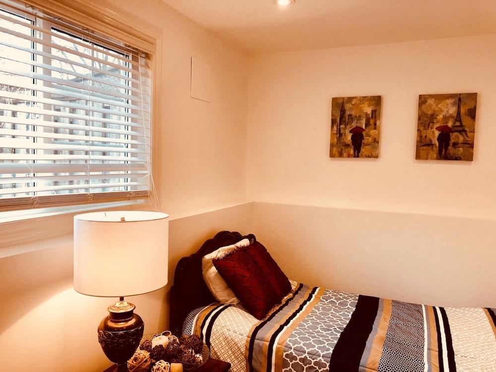 Vineyard Villa House B&B