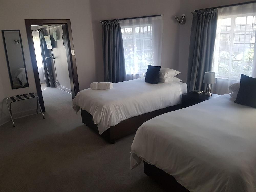 Englewold Manor Guest House